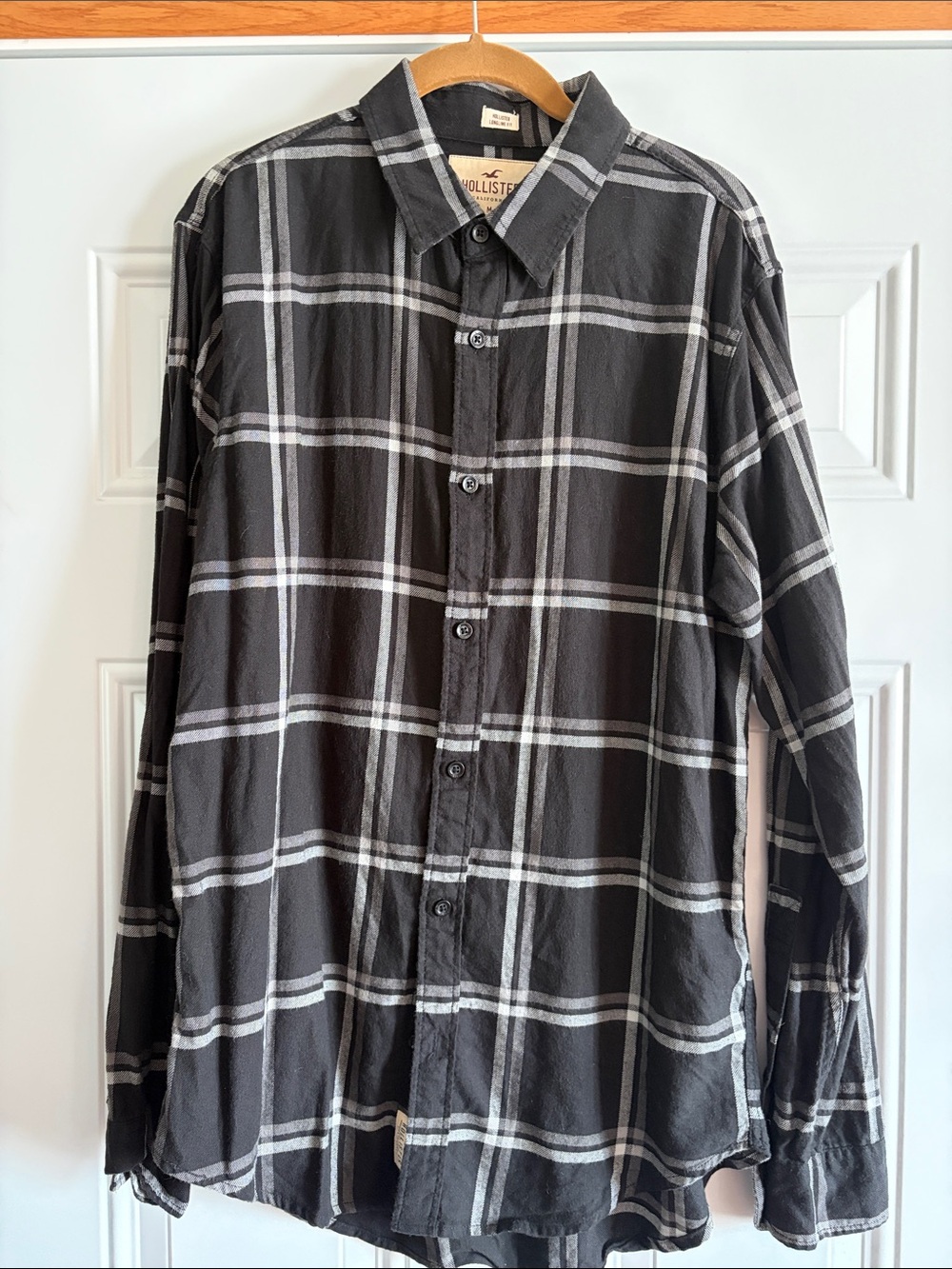 Hollister Black and White Plaid Button-Down Shirt